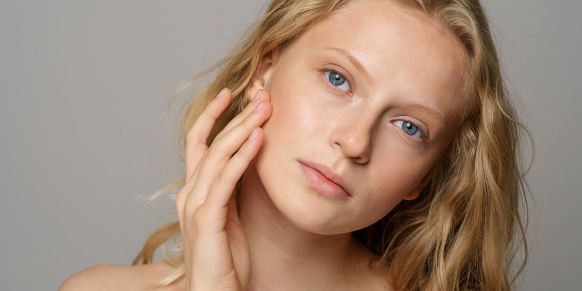 Best Cleanser for Dry Skin? Why Oil Cleansing Can Make a Difference - Raven Botanicals